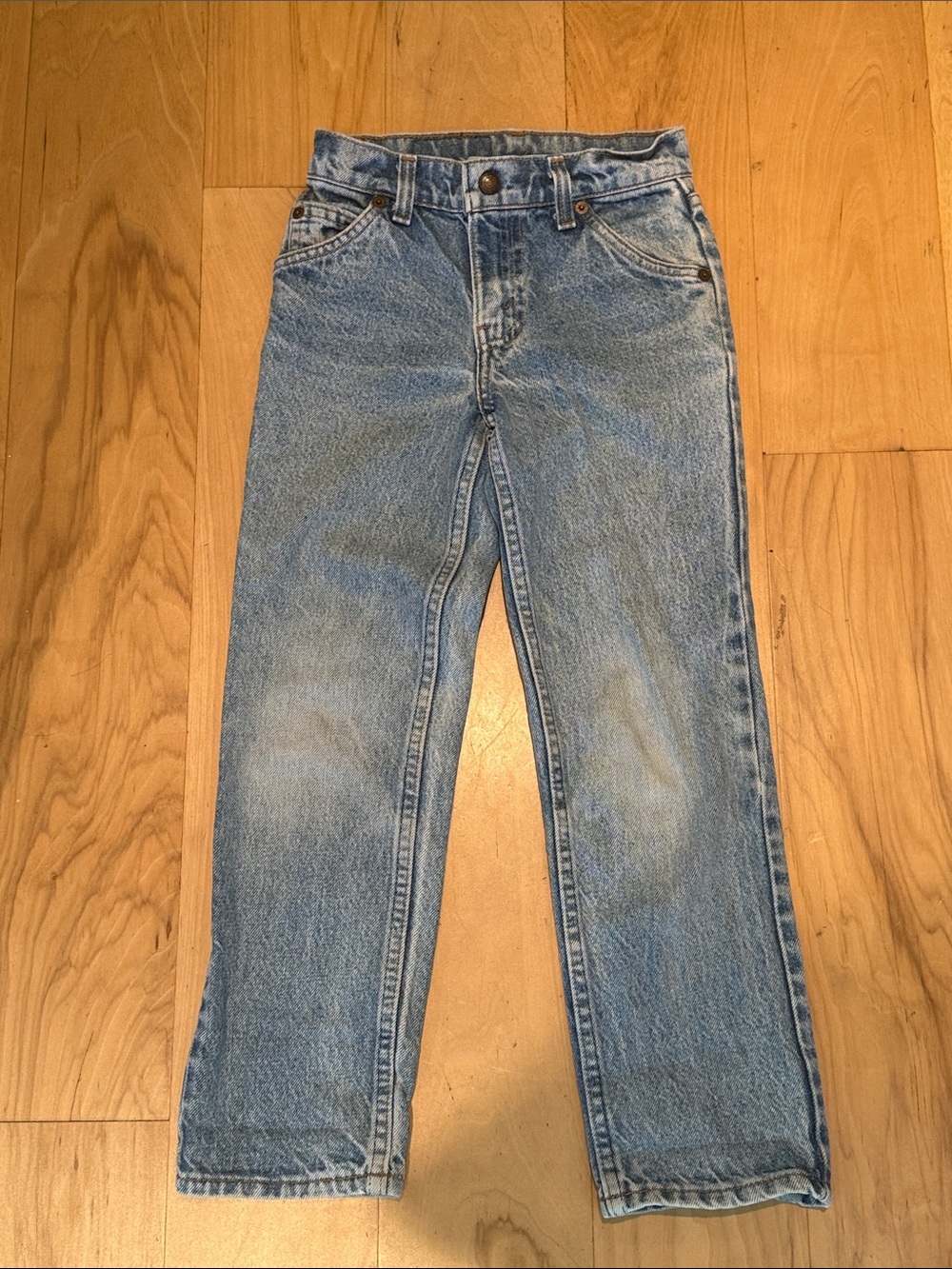 VINTAGE LEVI’S KIDS JEANS IN BEST WASH AGE 7-9 YEARS OLD UNISEX